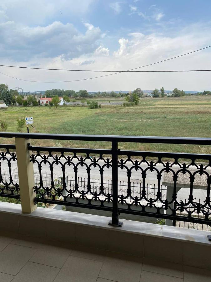 Polys Apartment And Paraskevi Studio With View Ptolemaida Exterior foto