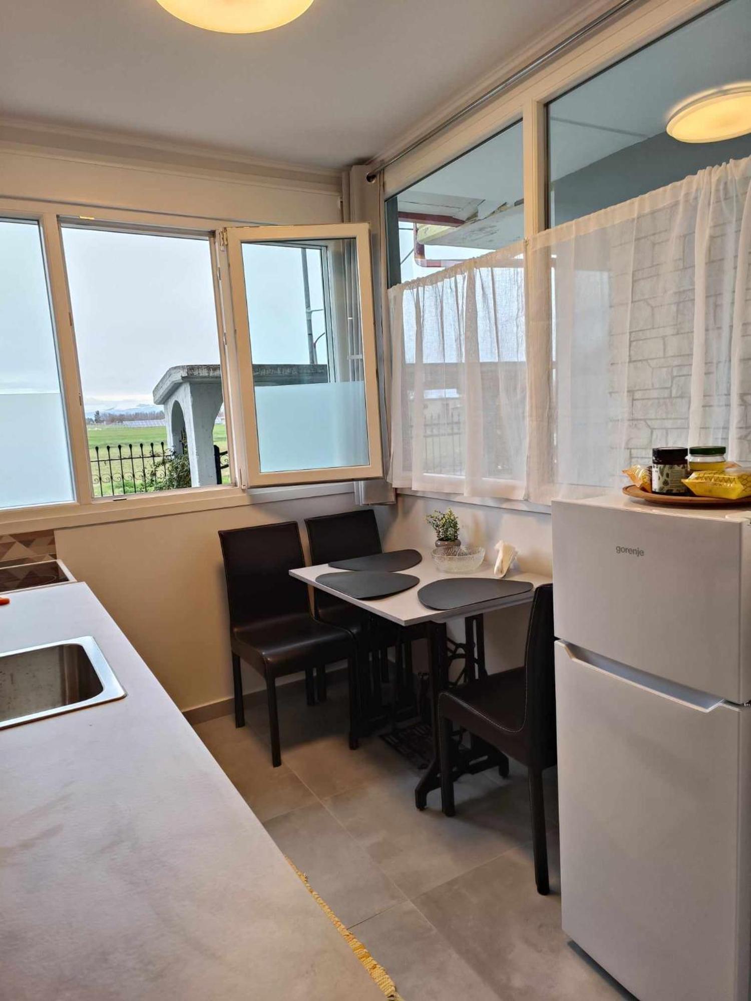 Polys Apartment And Paraskevi Studio With View Ptolemaida Exterior foto